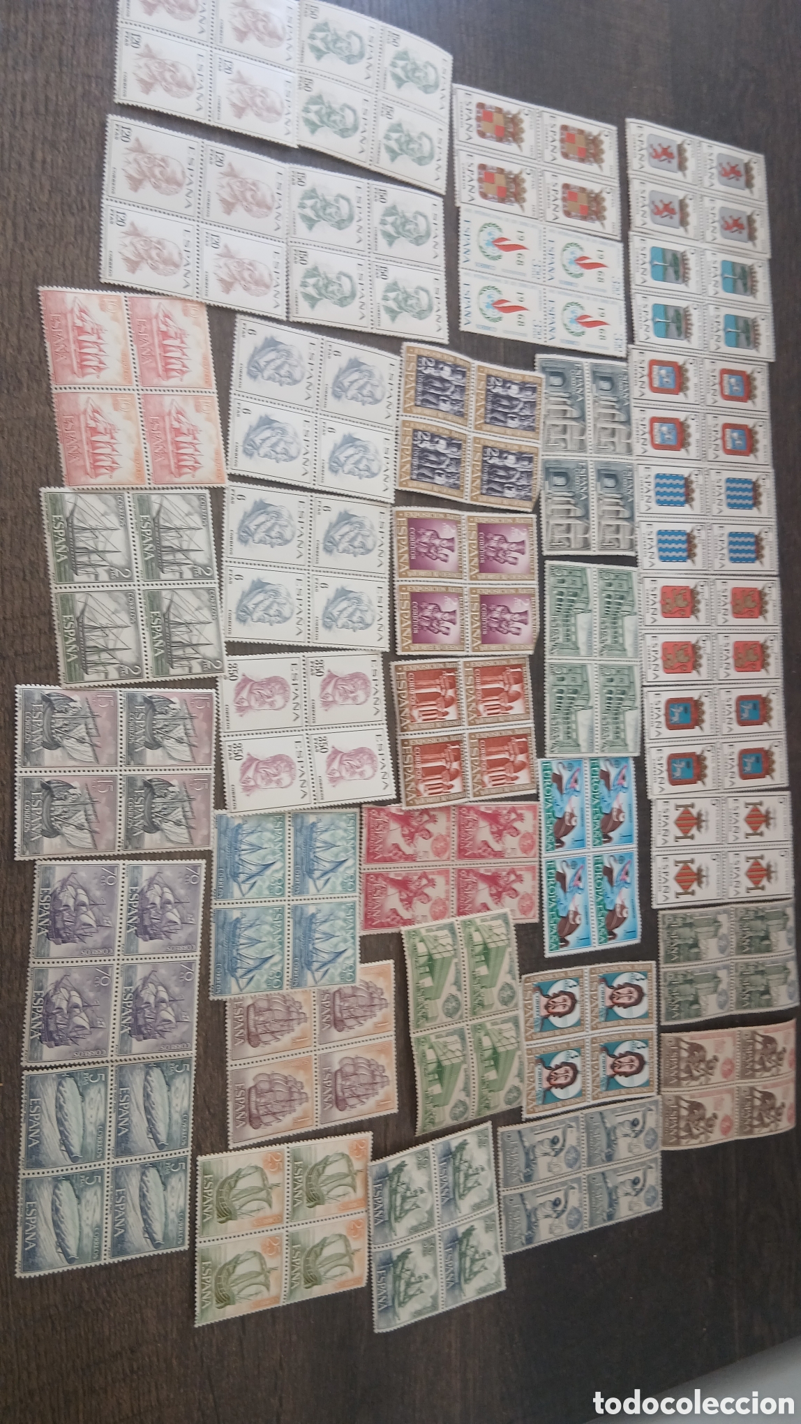 Sellos: Lote de sellos antiguos de Espa&ntilde;a, Correos, principalmente de los a&ntilde;os 60.