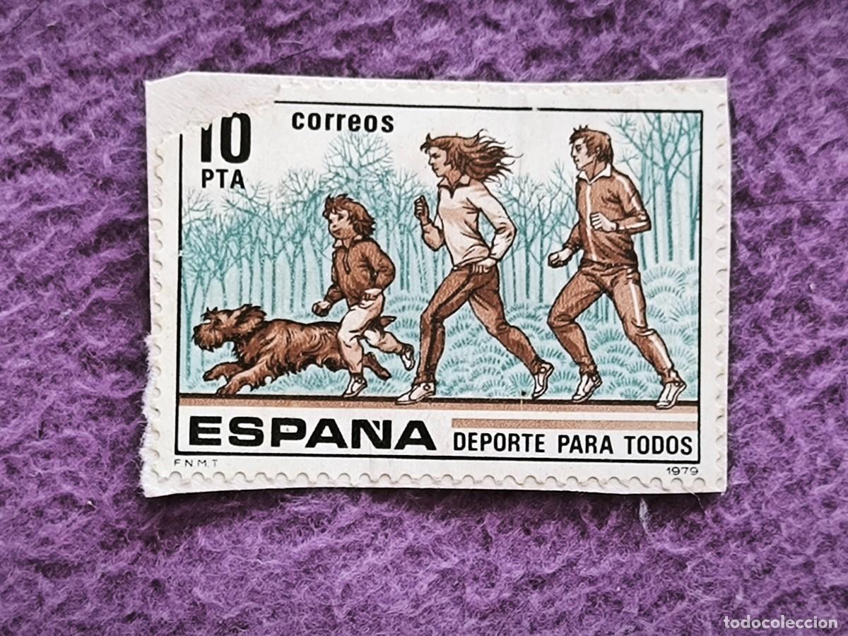 Sellos: Sello Espa&ntilde;a Correos 10 Pta &ndash; Deporte Para Todos, Familia Corriendo (F.N.M.T. 1979)