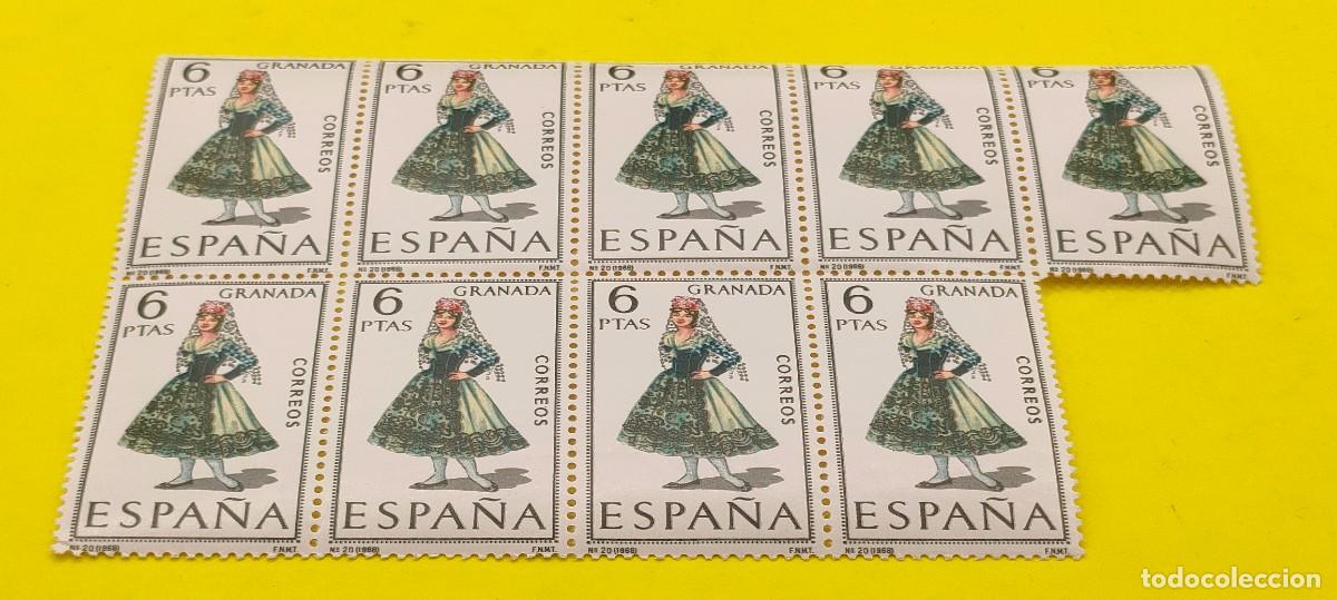 Sellos: Espa&ntilde;a 1968. Edifil 1846. Trajes t&iacute;picos. Granada. Bloque de 9