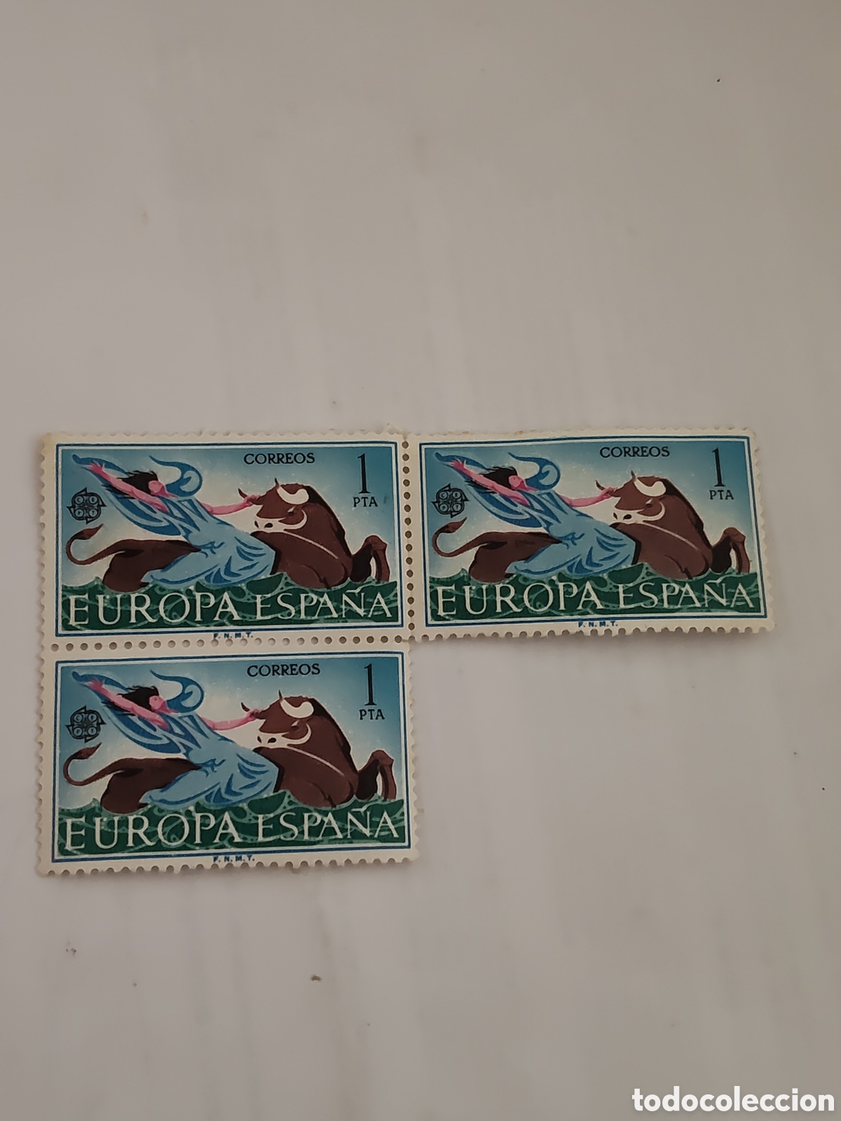Sellos: Bloque de 3 Sellos de Espa&ntilde;a serie Europa &rdquo;El rapto de Europa por Zeus&rdquo; 1966