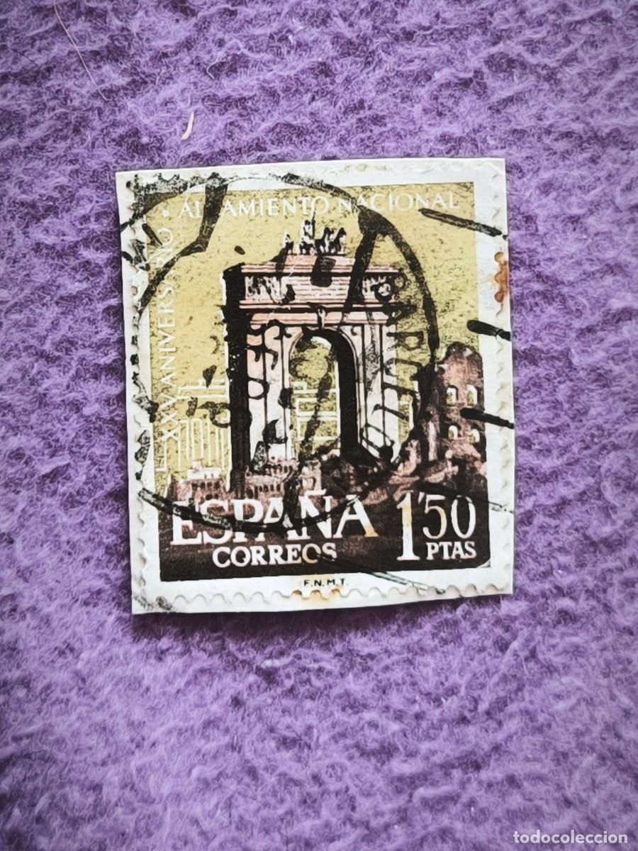 Francobolli: Sello Antiguo Espa&ntilde;a 1,50 Pesetas &ndash; XXV Aniversario Alzamiento Nacional Arco Para Coleccionar