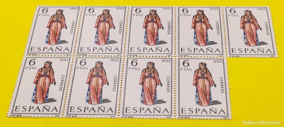 Sellos: Espa&ntilde;a 1969. Edifil 1898. Trajes t&iacute;picos espa&ntilde;oles. Ifni. Nuevos. Bloque de 9