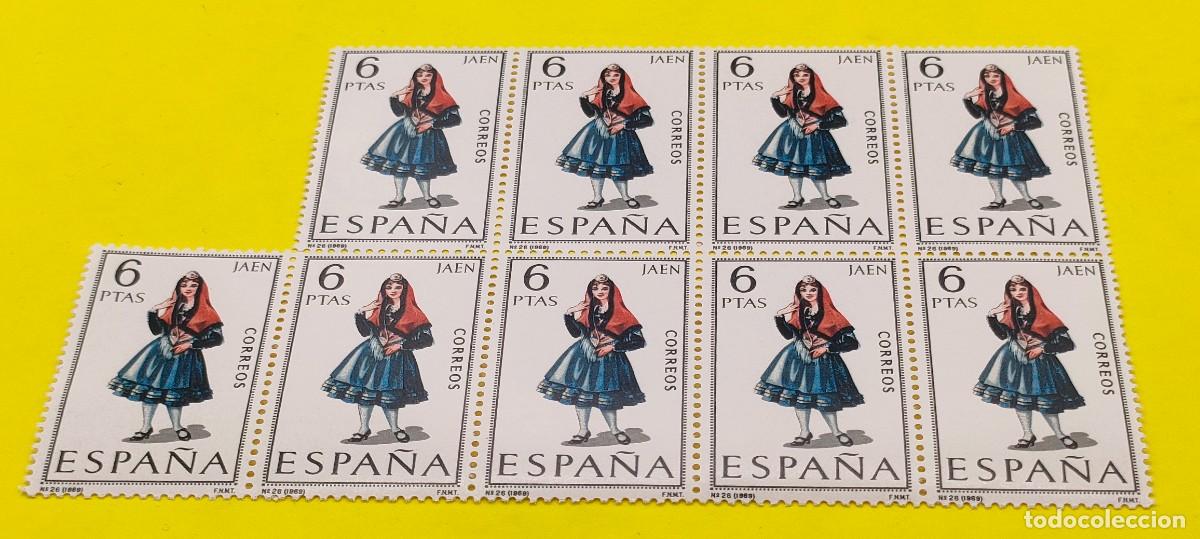 Sellos: Espa&ntilde;a 1969. Edifil 1899. Trajes t&iacute;picos espa&ntilde;oles. Ja&eacute;n. Nuevos. Bloque de 9