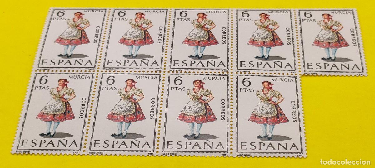 Sellos: Espa&ntilde;a 1969. Edifil 1906. Trajes t&iacute;picos espa&ntilde;oles. Murcia. Nuevos. Bloque de 9