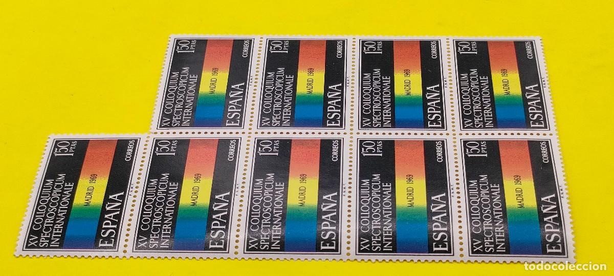 Sellos: Espa&ntilde;a 1969. Edifil 1924. XV Coloquium Spectroscopicum Internationale. Nuevos. Bloque de 9