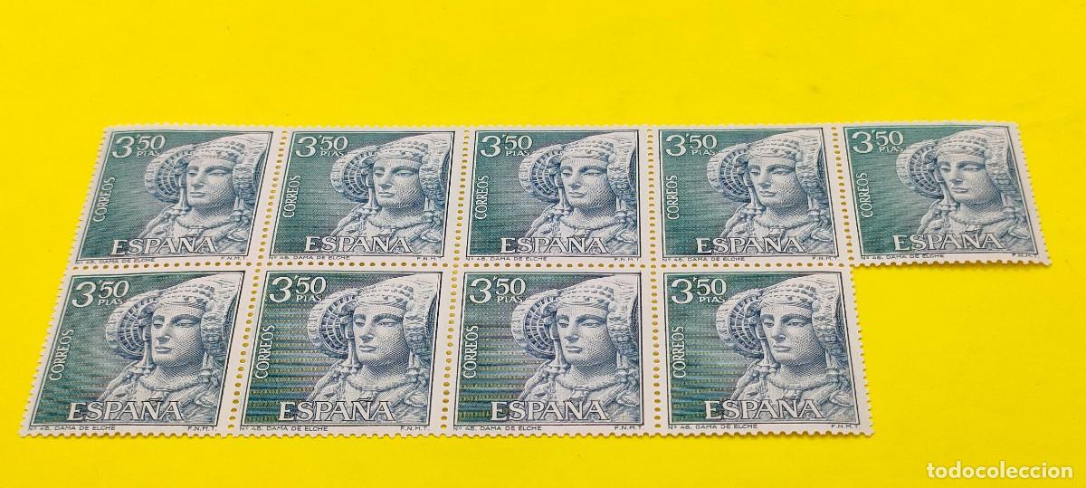 Sellos: Espa&ntilde;a 1969. Edifil 1937. Serie tur&iacute;stica. Dama de Elche (Alicante). Nuevos. Bloque de 9