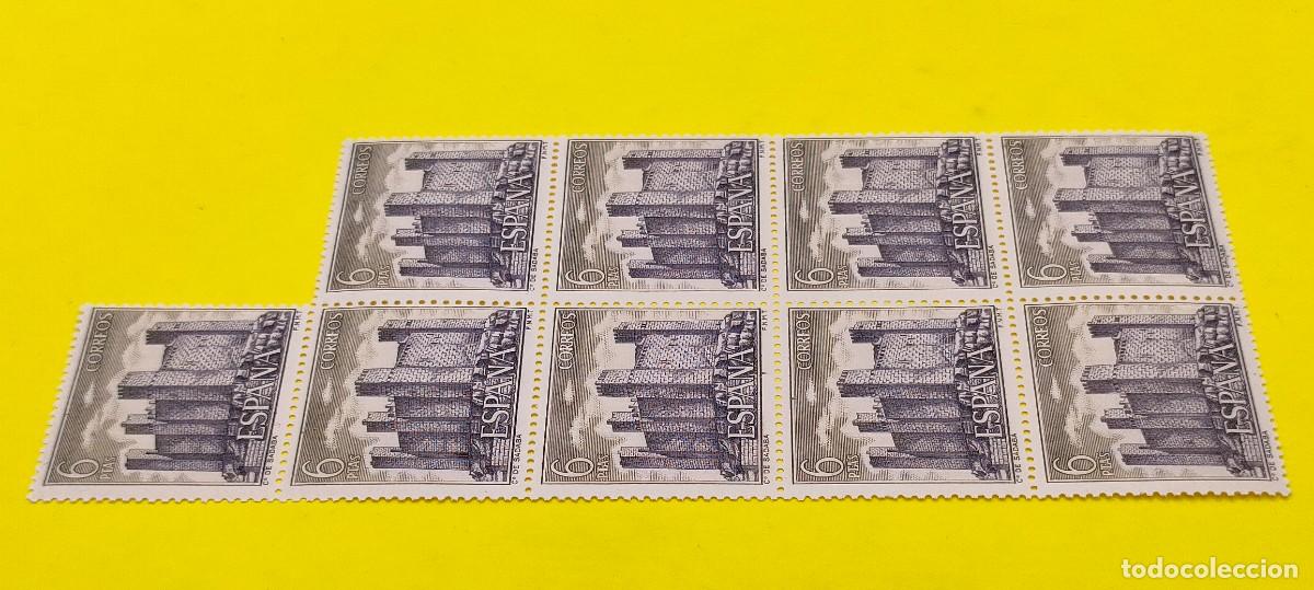 Sellos: Espa&ntilde;a 1970. Edifil 1980. Castillos de Espa&ntilde;a. Sadaba (Zaragoza). Nuevos. Bloque de 9