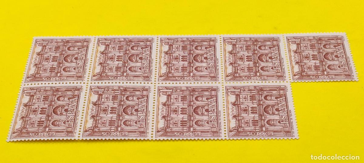Sellos: Espa&ntilde;a 1970. Edifil 1983. Serie tur&iacute;stica. Catedral de M&aacute;laga. Nuevos. Bloque de 9