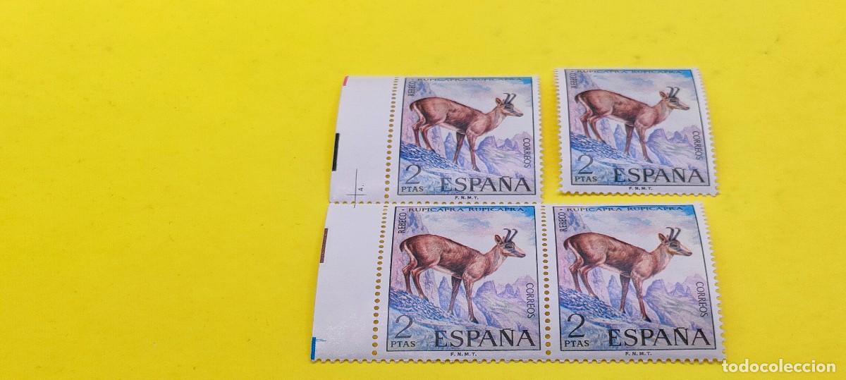 Sellos: Espa&ntilde;a 1972. Edifil 2103. Fauna hisp&aacute;nica. Rebeco. Nuevos. Bloque de 3. 1 suelto
