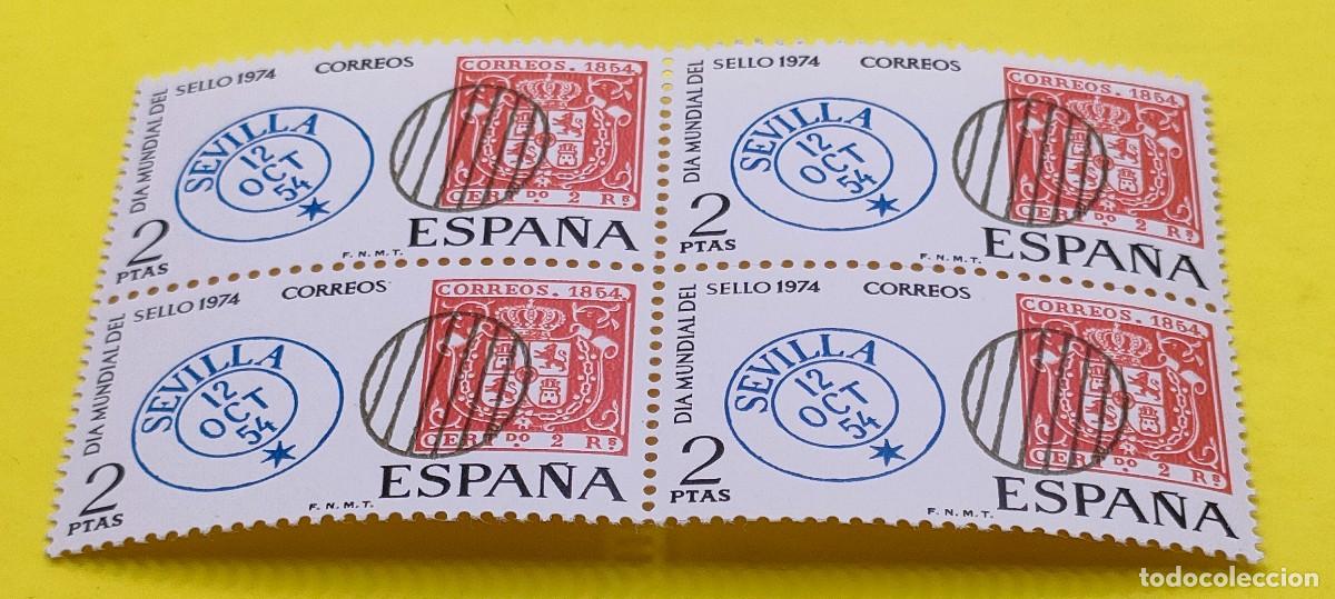 Sellos: Espa&ntilde;a 1974. Edifil 2179. D&iacute;a mundial del Sello. Parrilla y fechador de Sevilla. Nuevos. Bloque de 4
