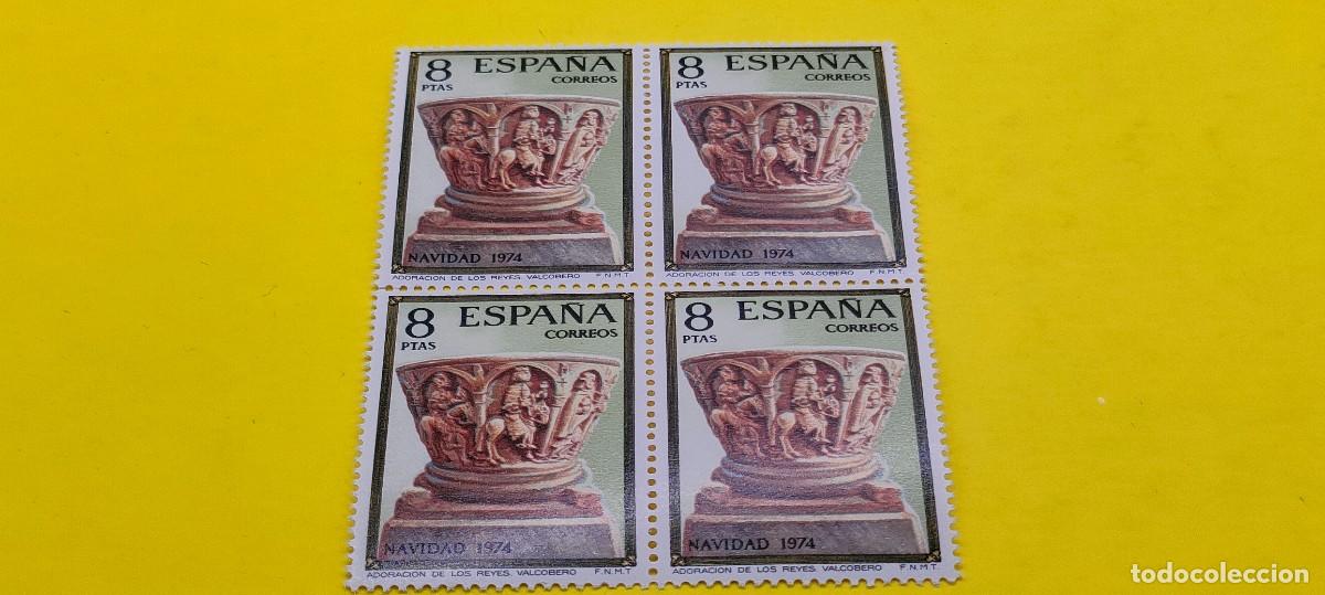 Sellos: Espa&ntilde;a 1974. Edifil 2219. Navidad. Adoraci&oacute;n de los Reyes, Valcobero. Nuevos. Bloque de 4