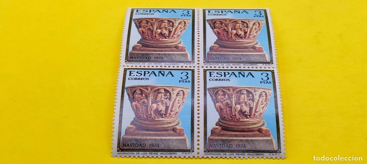 Sellos: Espa&ntilde;a 1974. Edifil 2218. Navidad. Adoraci&oacute;n de los Reyes, Valcobero. Nuevos. Bloque de 4