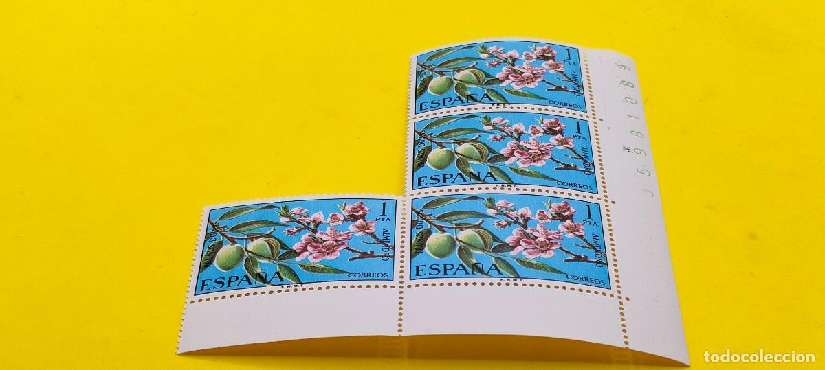Sellos: Espa&ntilde;a 1975. Edifil 2254. Flora. Almendro. Nuevos. Bloque de 4