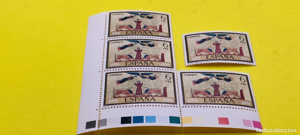 Sellos: Espa&ntilde;a 1975. Edifil 2288. C&oacute;dices. Biblioteca Nacional. Nuevos. Bloque de 4 y 1 suelto