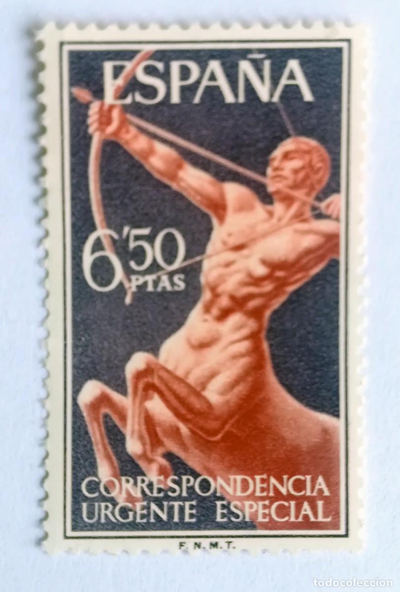 Sellos: Edifil N&ordm; 1766. Centauro. Correspondencia urgente especial. 6,50 ptas.