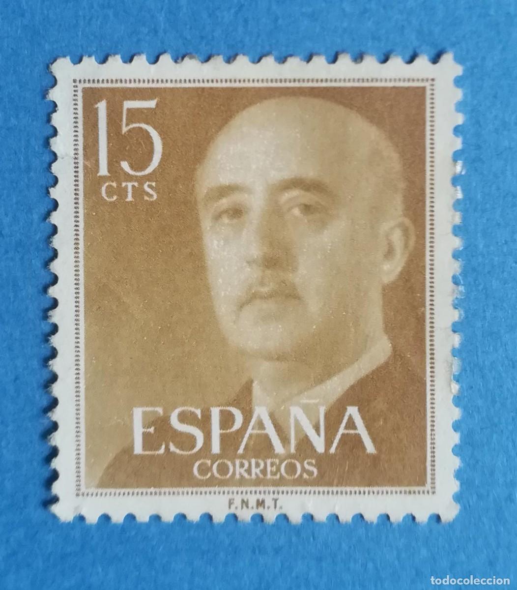 Sellos: Sello de Francisco Franco color ocre, de 15 cts. Edifil 1144. Nuevo sin fijasellos.