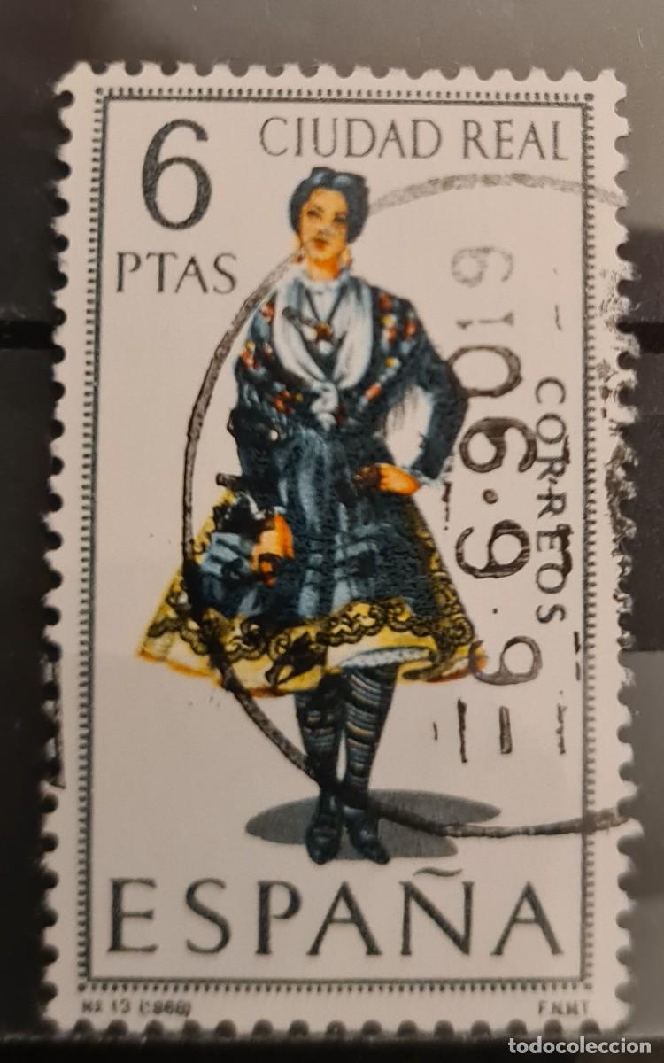 Sellos: Sello usado de Espa&ntilde;a 1968. Trajes femeninos: Ciudad Real