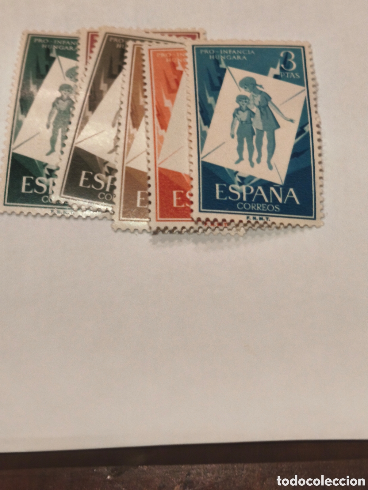 Sellos: Serie completa de Espa&ntilde;a nueva con su goma** escasa clave infancia h&uacute;ngara ,ver