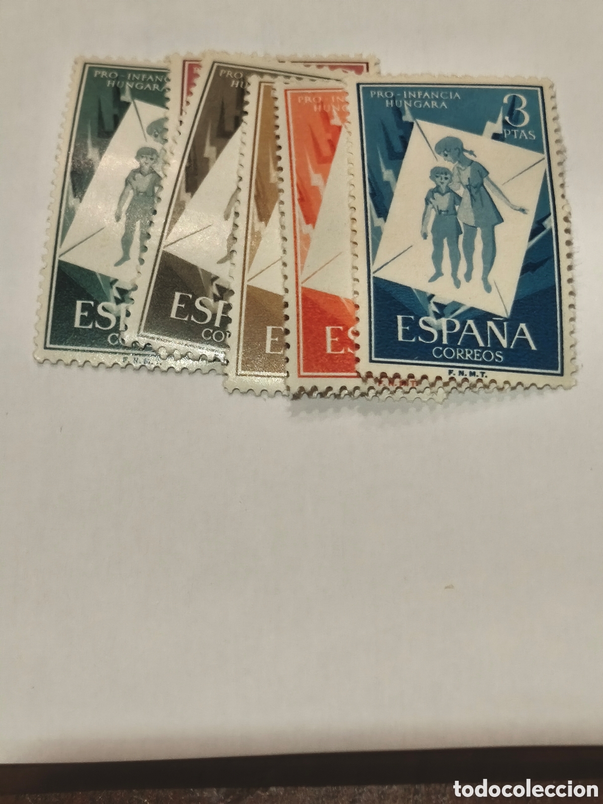 Stamps: Serie completa de Espa&ntilde;a infancia h&uacute;ngara escasa ver imagenes