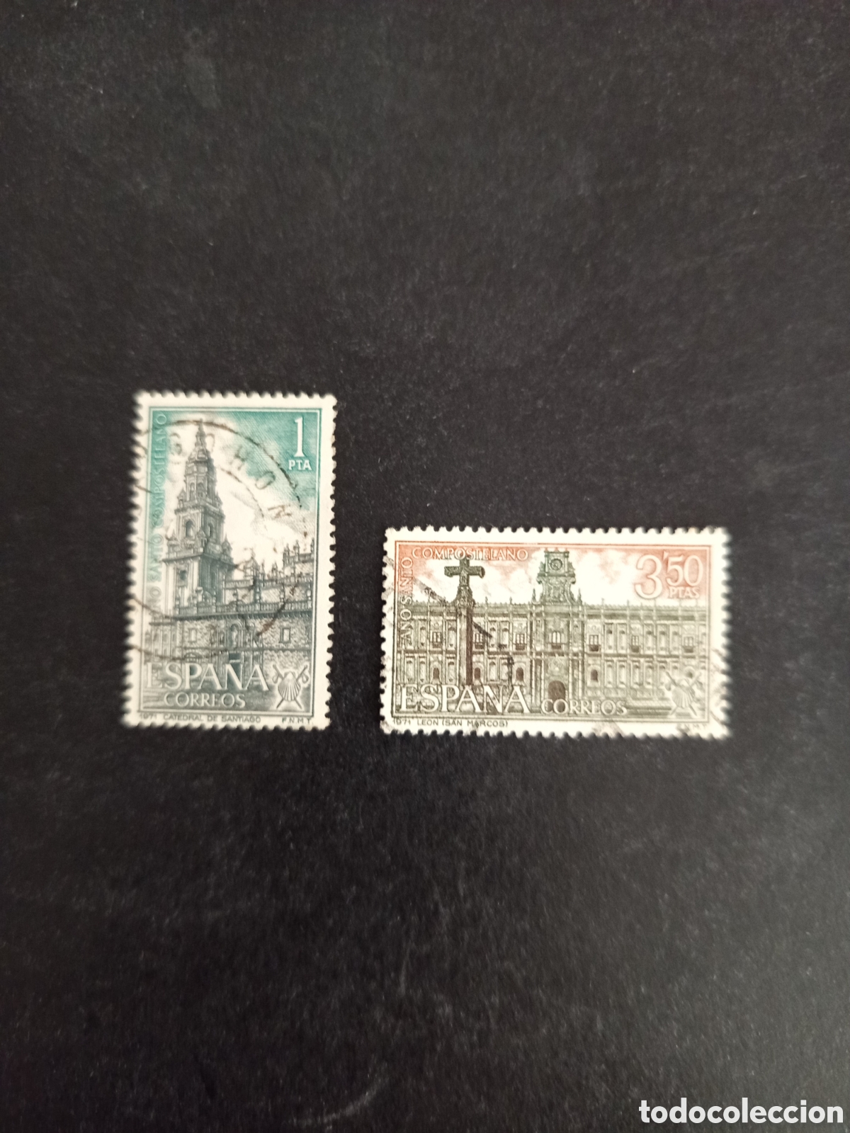 Sellos: Espa&ntilde;a, 1971. A&ntilde;o Santo Compostelano. Edifil 2063 y 2068. Pedido m&iacute;nimo 3 &euro;. Ver fotos.