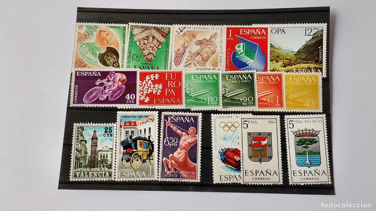 Timbres: Lote Sellos de Espa&ntilde;a Nuevos montados en filoestuche. Los de la fotograf&iacute;a.
