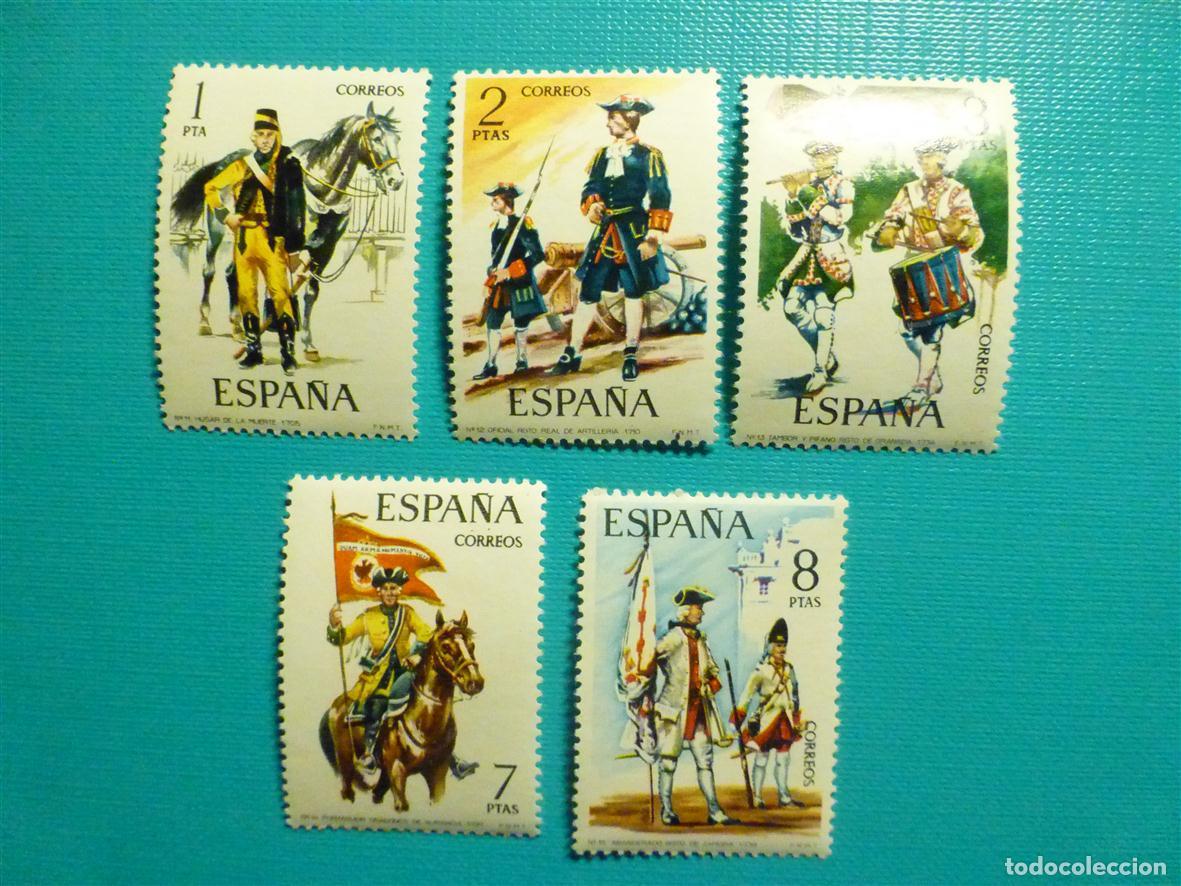 Sellos: Sello Espa&ntilde;a Correos, Serie Completa Uniformes Militares, A&ntilde;o 1974, EDIFIL 2197 al 2201 - Nuevos