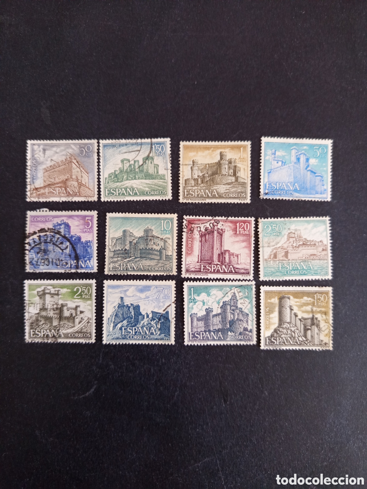 Sellos: Espa&ntilde;a. Lote de 26 sellos distintos. Castillos de Espa&ntilde;a. Pedido m&iacute;nimo 3 &euro;. Ver fotos .