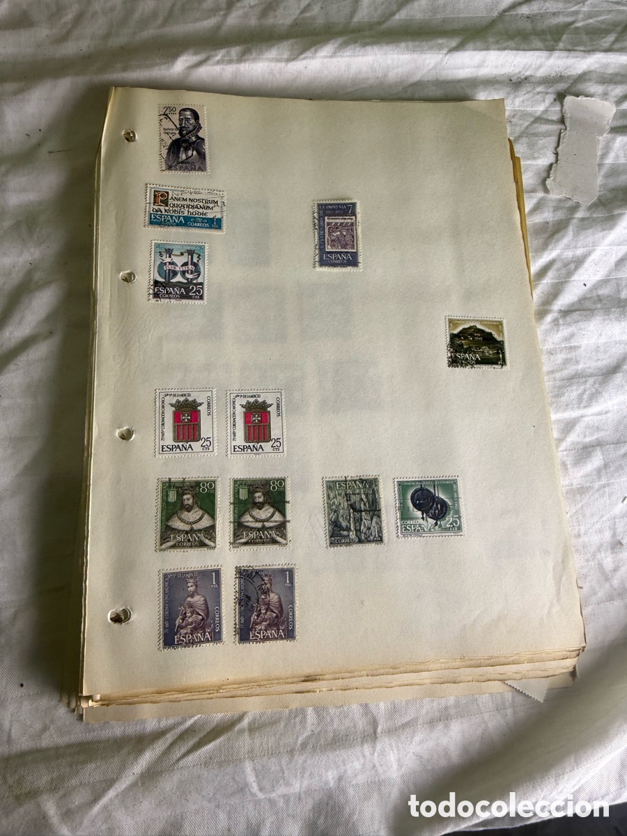 Selos: Gran lote sellos Espa&ntilde;a a&ntilde;os 60&ndash;70 &ndash; Clasificados en hojas &ndash; Ver todas las fotos