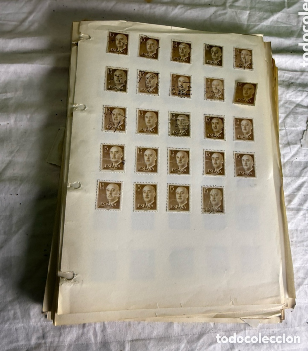 Sellos: Gran lote sellos Espa&ntilde;a Franco a&ntilde;os 50&ndash;70 &ndash; Clasificados en hojas &ndash; Ver todas las fotos