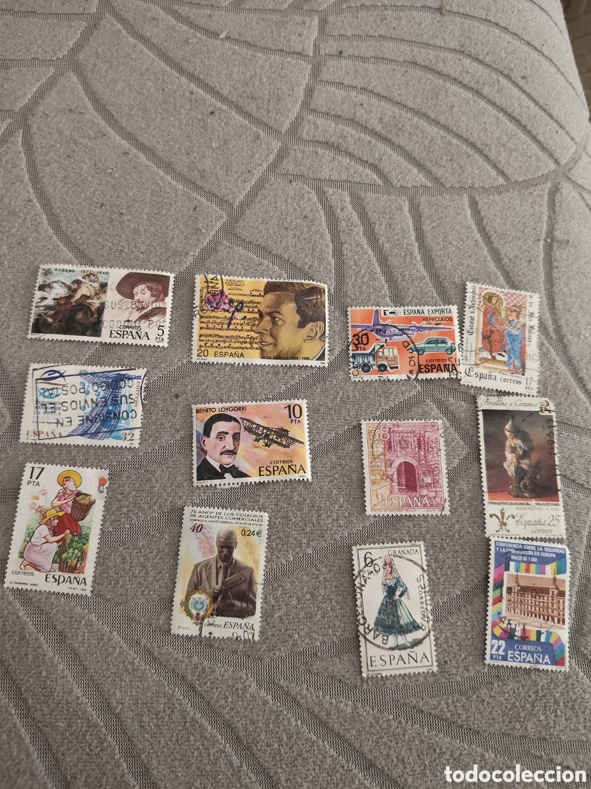 Stamps: 12 sellos de Espa&ntilde;a no repetidos tem&aacute;ticas diferentes