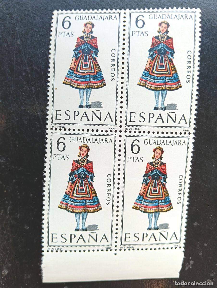 Selos: Espa&ntilde;a 1968 - Edifil 1847 - Trajes t&iacute;picos. GUADALAJARA - Bloque de 4