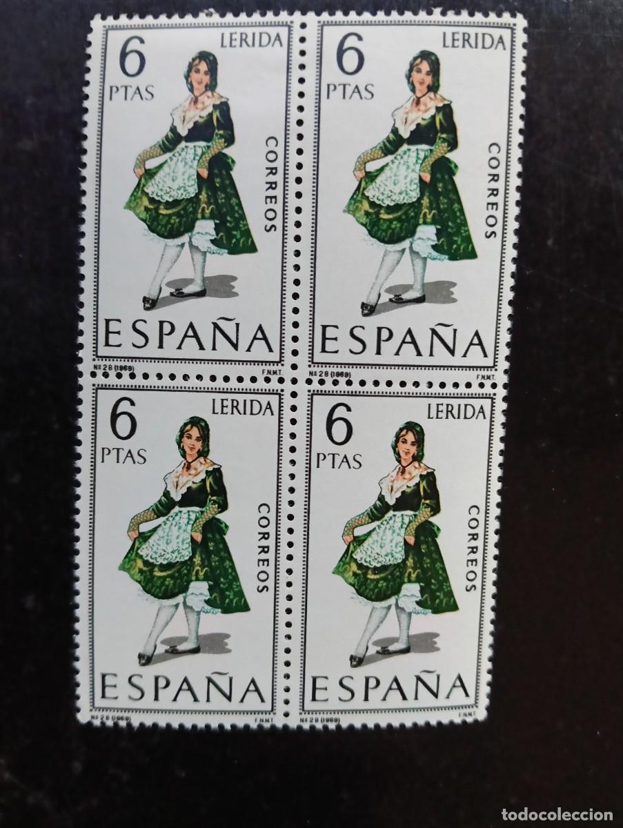 Francobolli: Espa&ntilde;a 1969 - Edifil 1901 - Trajes t&iacute;picos espa&ntilde;oles. LERIDA - bloque de 4