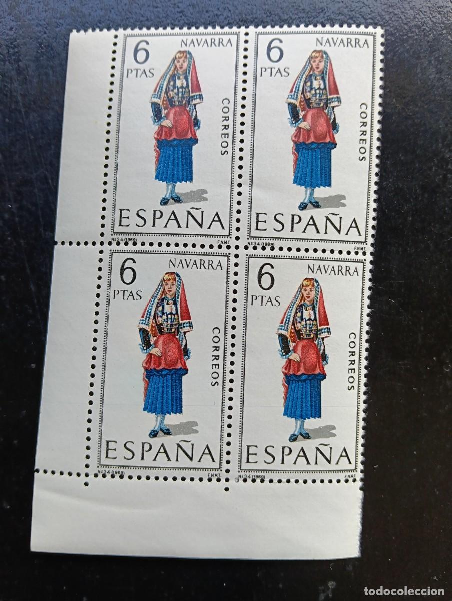 Stamps: Espa&ntilde;a 1969 - Edifil 1907 - Trajes t&iacute;picos espa&ntilde;oles. NAVARRA - bloque de 4