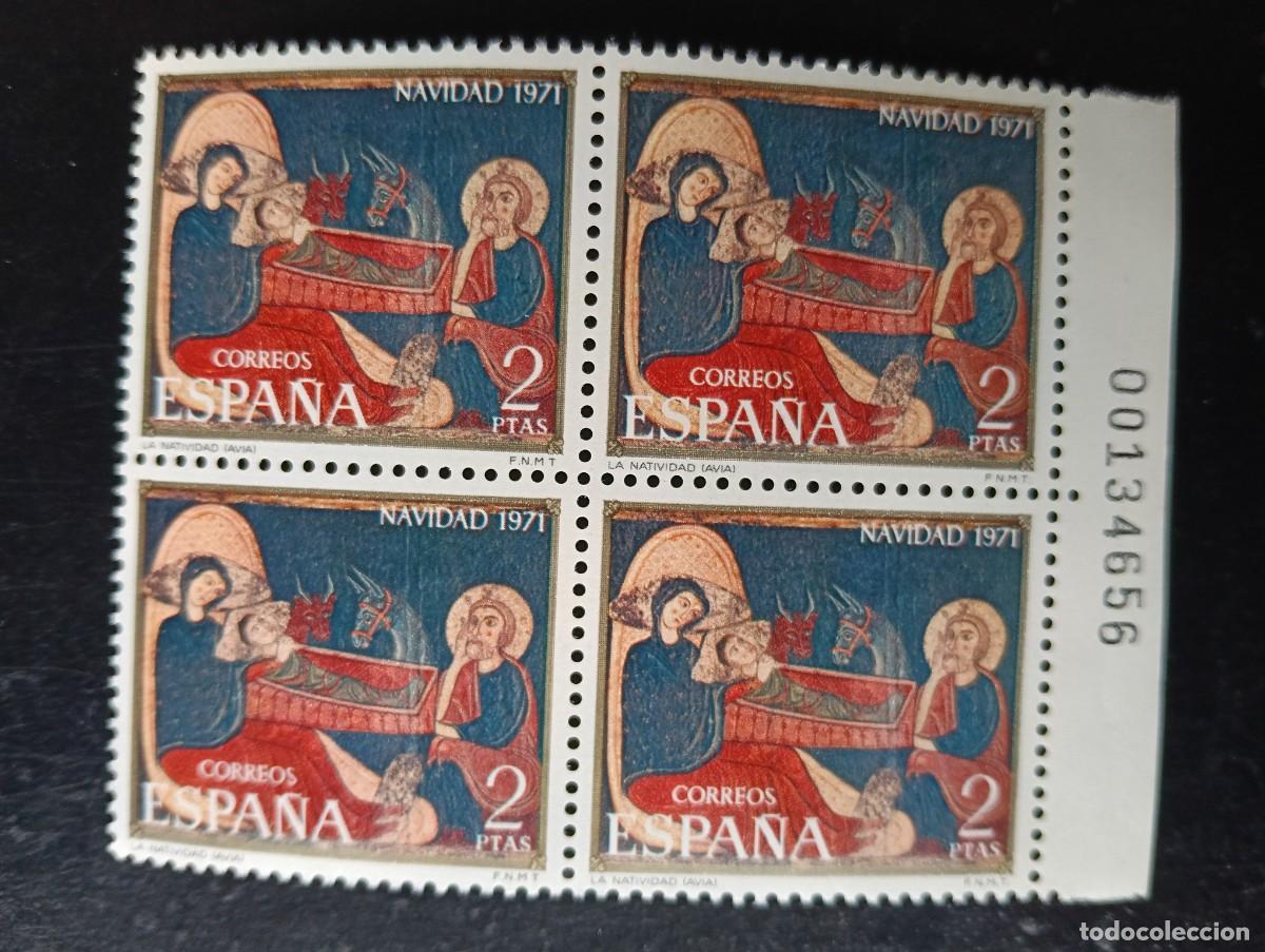 Sellos: Espa&ntilde;a 1971 - Edifil 2061 - Navidad. Fragmento del altar de Avi&aacute; - Bloque de 4