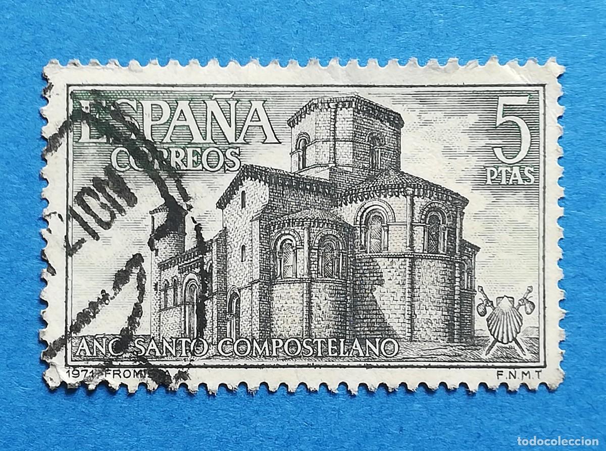 Sellos: A&ntilde;o Santo Compostelano. Iglesia San Mart&iacute;n de Fr&oacute;mista, Palencia. Edifil 2070. Usado sin fijasellos.
