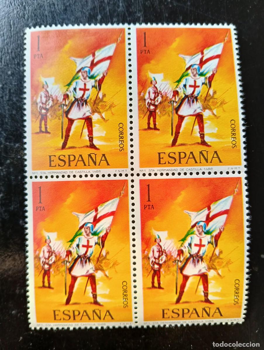 Sellos: Espa&ntilde;a 1973 - edifil 2139 - Uniformes militares - bloque de 4