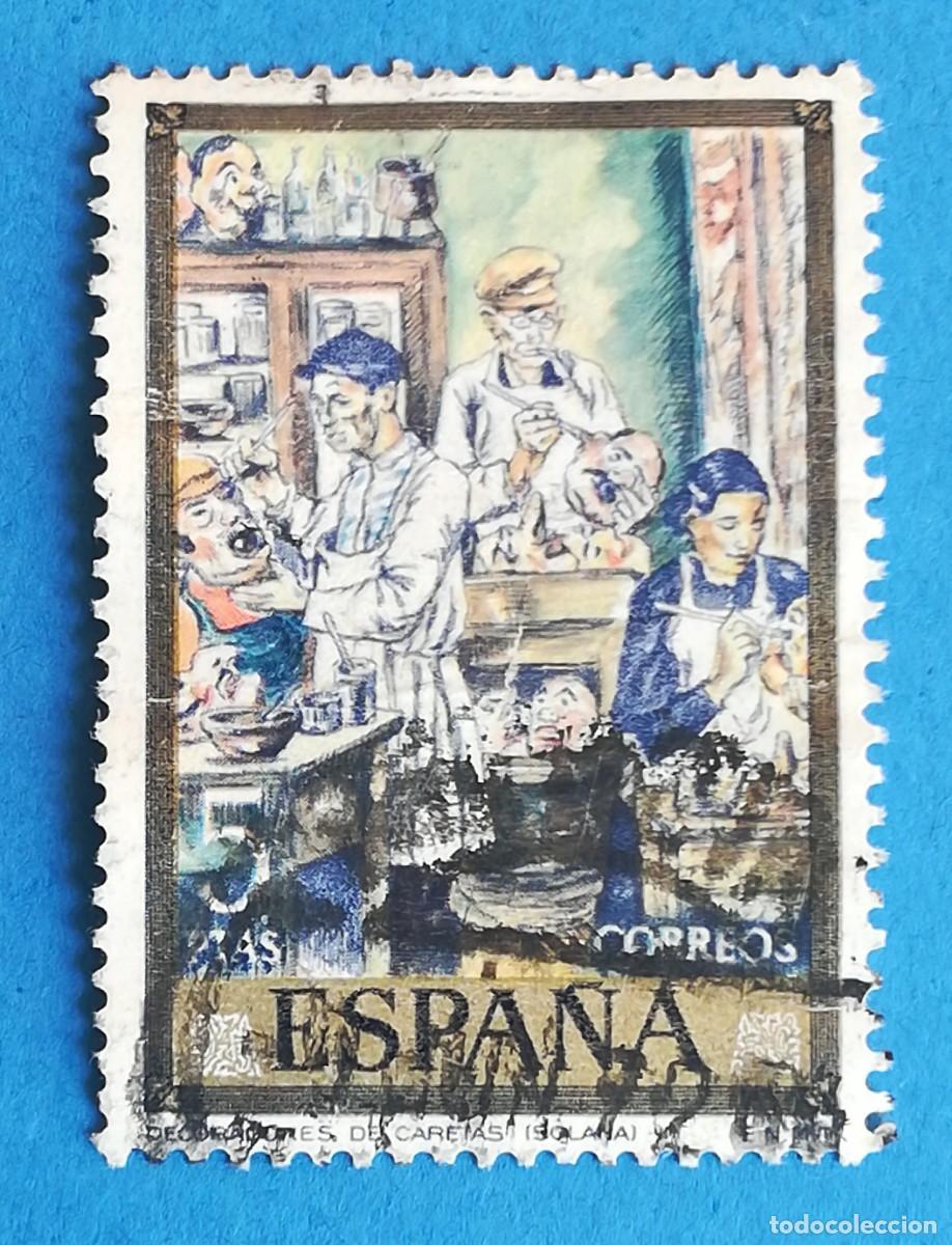 Sellos: Decoradores de caretas (Solana). Edifil 2081. Usado.