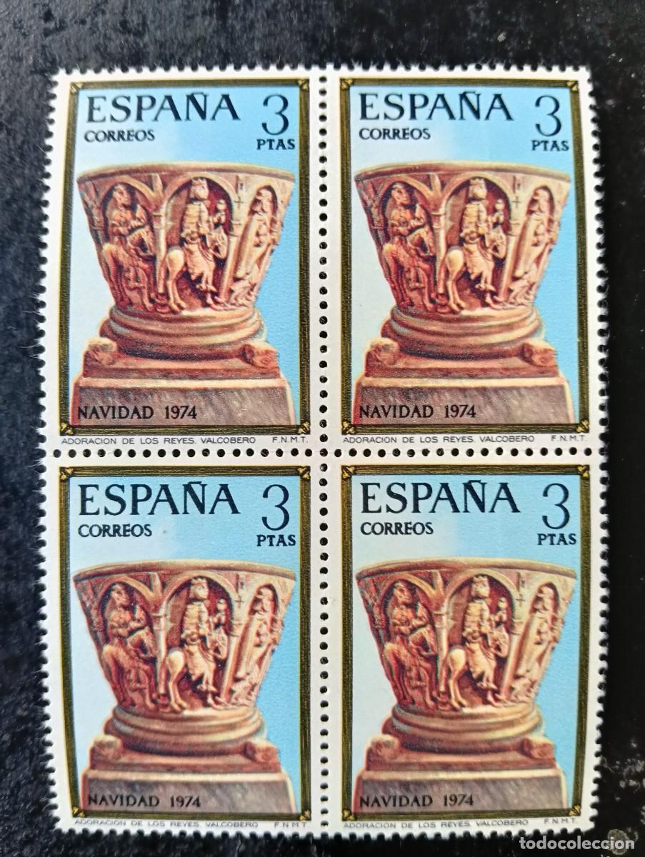 Sellos: Espa&ntilde;a 1974 - Edifil 2218 - Navidad. Adoraci&oacute;n de los Reyes, Valcobero. Nuevos. Bloque de 4