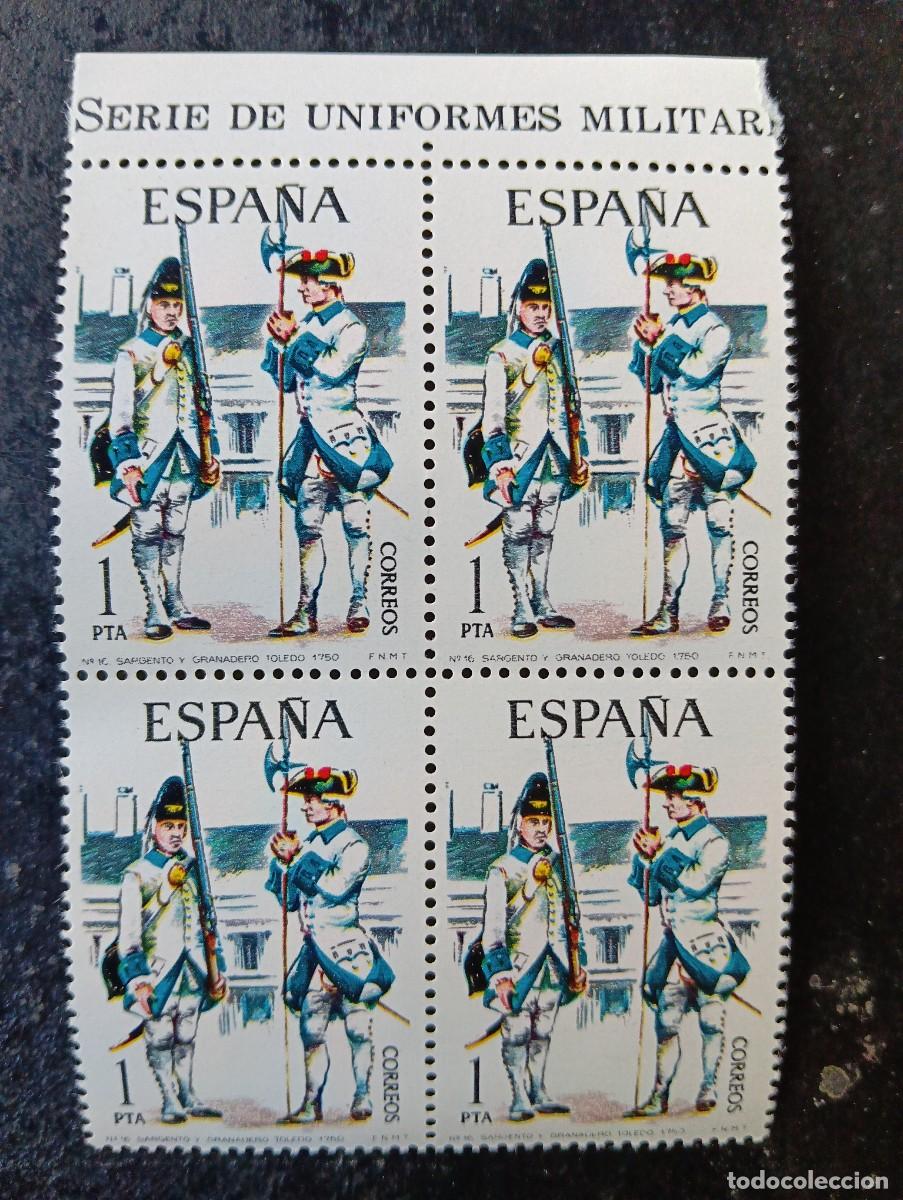 Sellos: Espa&ntilde;a 1975 - Edifil 2236 - Uniformes militares. Sargento y Granadero de Toledo. Nuevos. Bloque de 4