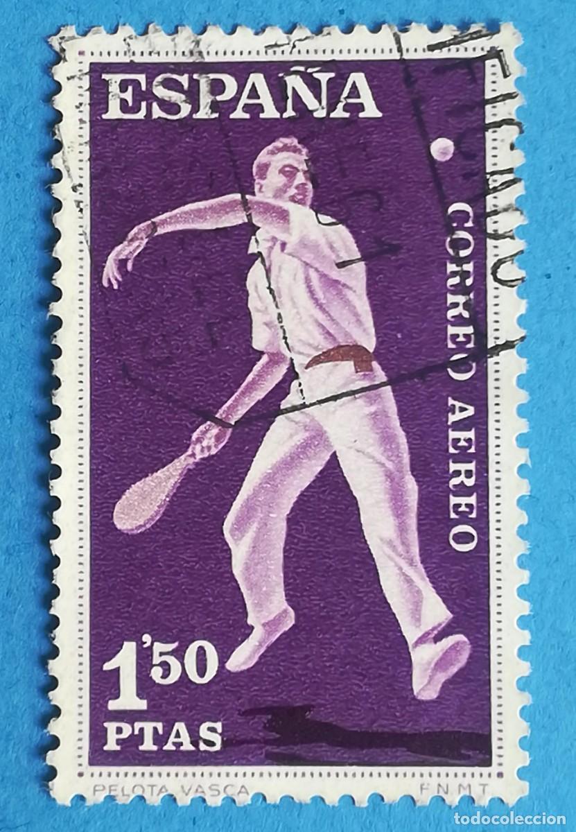 Sellos: Deportes. Pelota vasca. 1,50 Ptas Correo aereo. Edifil 1317. Usado.