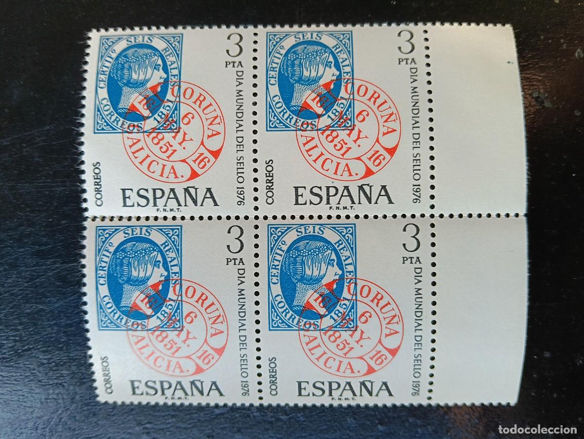 Sellos: Espa&ntilde;a 1976 - Edifil 2318. D&iacute;a mundial del Sello. Fechador de La Coru&ntilde;a - Bloque de 4