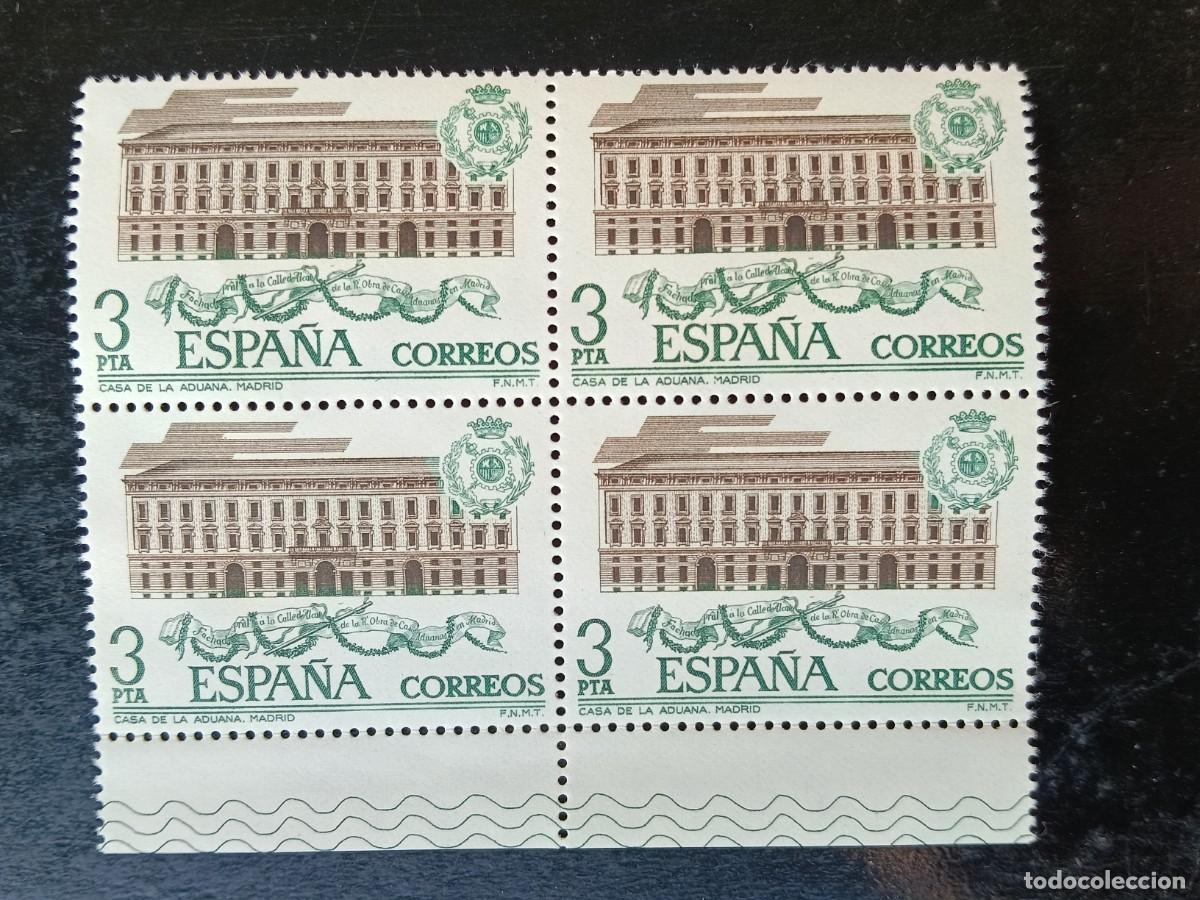Sellos: Espa&ntilde;a 1976 - Edifil 2327 - Aduanas. Casa de la Aduana, Madrid - Bloque de 4