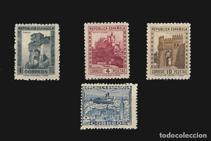 Sellos: 770/72A**  MONUMENTOS Y AUTOGIRO. CN - Foto 1