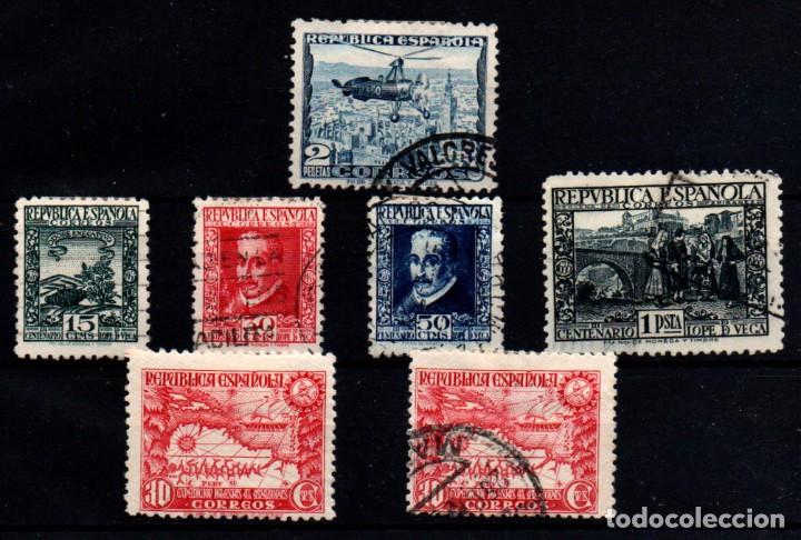 Sellos: Espa&ntilde;a n&ordm; 689/91. A&ntilde;o 1935 - Foto 1