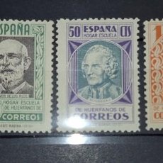 Sellos: ESPAÑA, BENEFICENCIA CORREOS, 1937,1938.-