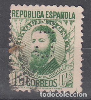 Sellos: II REP&Uacute;BLICA. EDIFIL 656. PERFORADO C.L. - Foto 1
