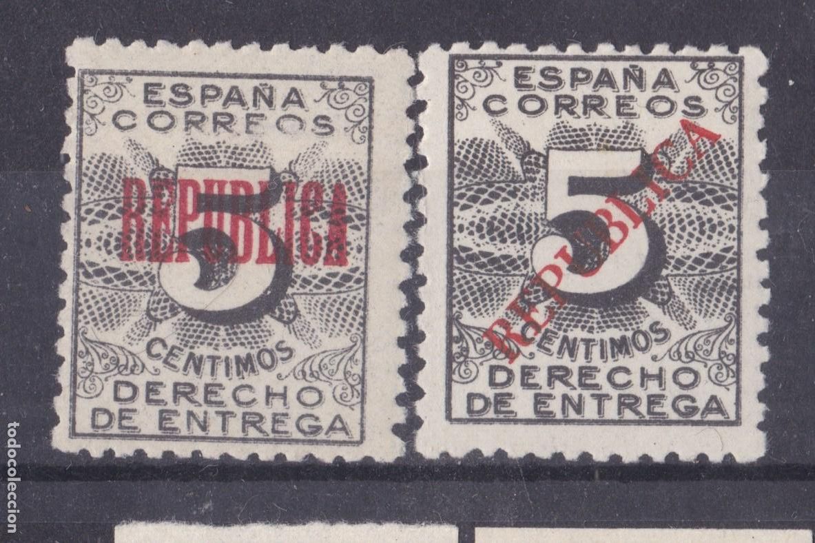 Sellos: SS11- Derecho de Entrega GRIS y NEGRO. Sobrecarga REPUBLICA. * Con Fijasellos. Perfectos