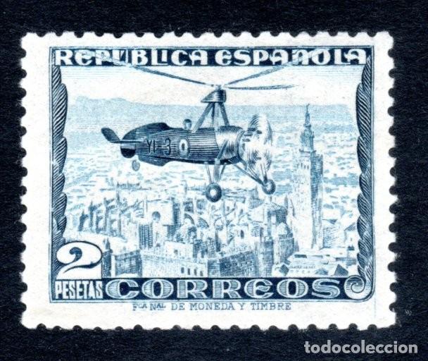 Sellos: EDIFIL 689 AUTOGIRO LA CIERVA 1935. FONDO CIELO BLANCO. VALOR CAT&Aacute;LOGO: 65 &euro;. LUJO. MLH.