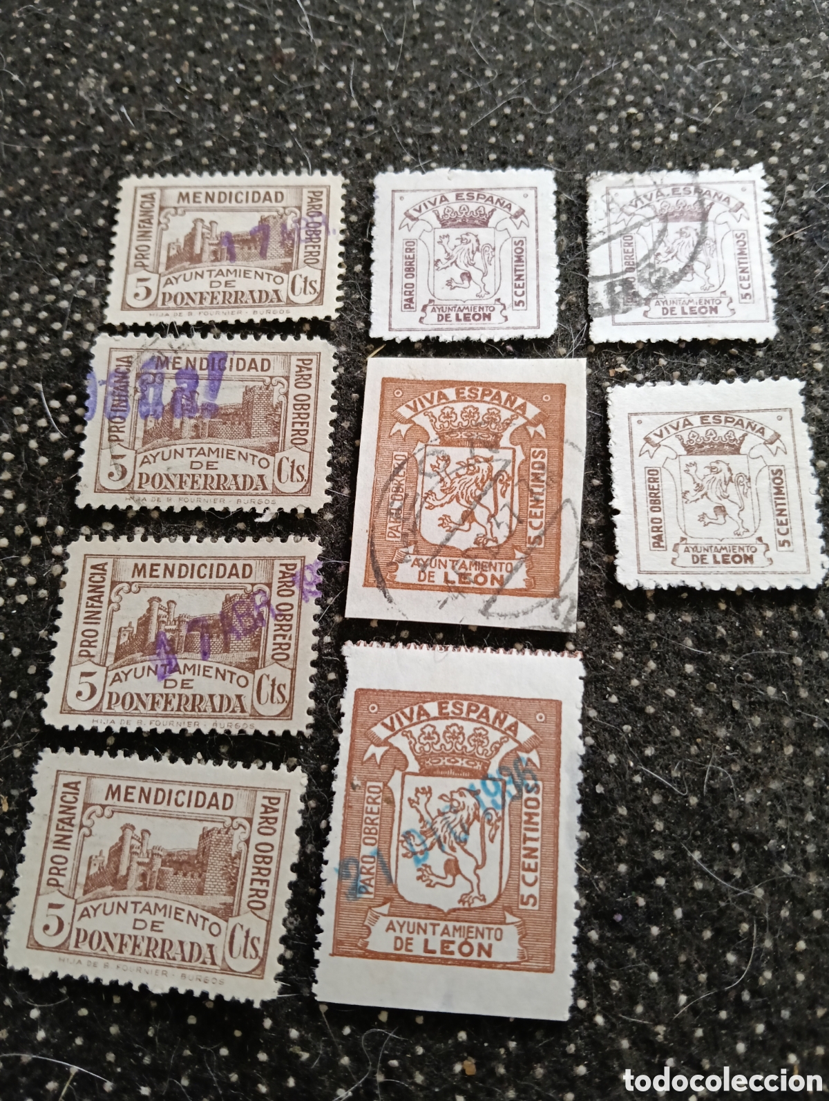 Sellos: Lote de 9 vi&ntilde;etas, 4 del Ayuntamiento de Ponferrada y 5 del Ayuntamiento de Le&oacute;n, todas circuladas.