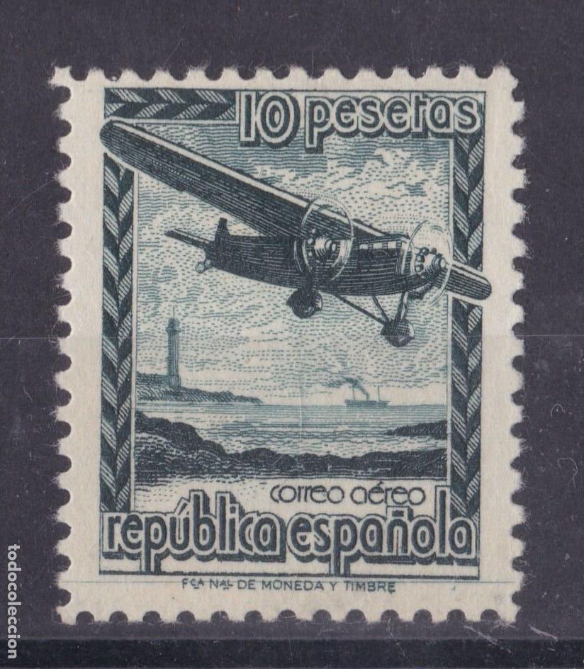 Sellos: SS6-AVION EN VUELO Edifil NE38* Ligera se&ntilde;al de Fijasellos
